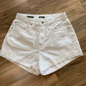 Target Wild Fable White Denim Jean Mom Shorts size 2 High Rise